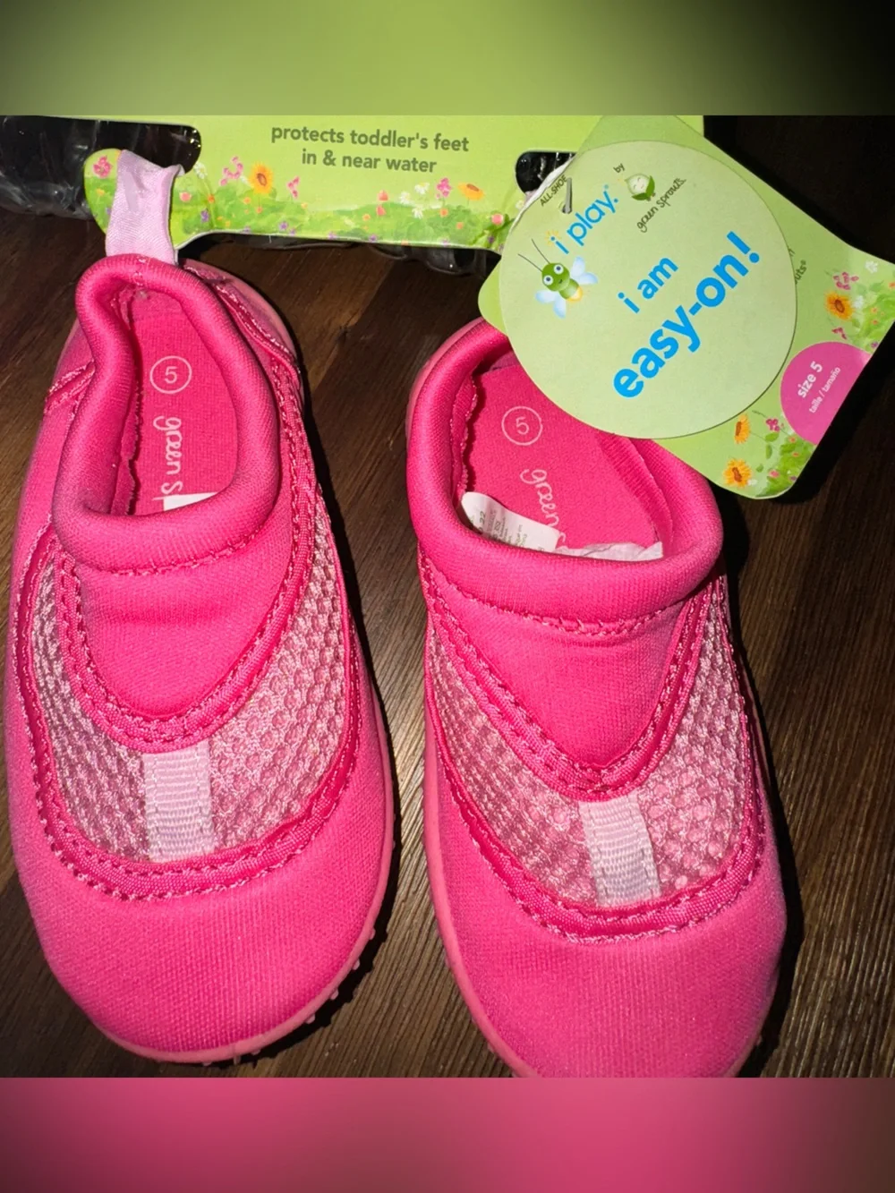 NWT Kids Water Shoes Quick-Dry Aqua Shoes Lightweight Slip-On Beach & Pool 5